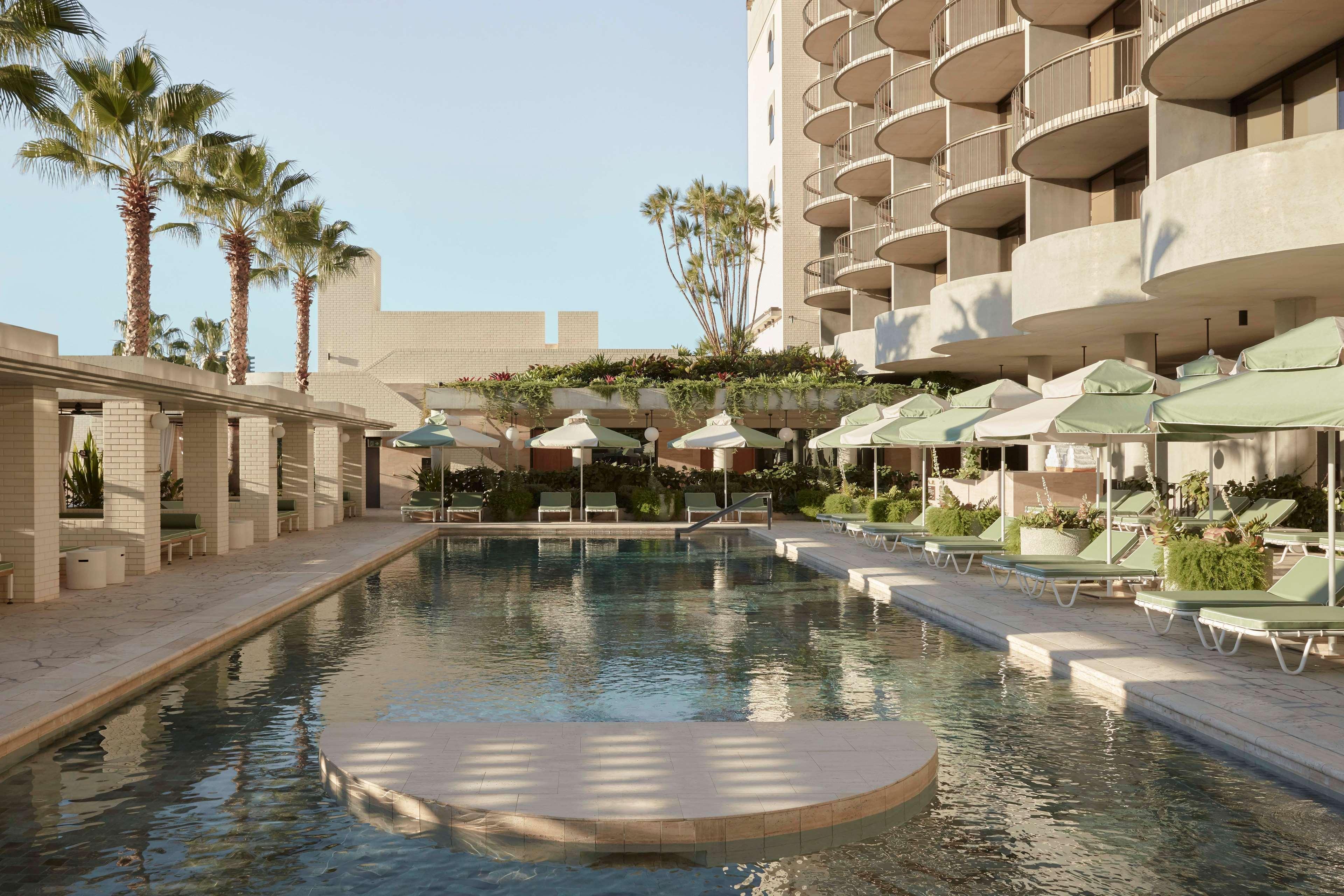 โรงแรมเดอะ แคลิล บริสเบน ภายนอก รูปภาพ The pool at the Westin