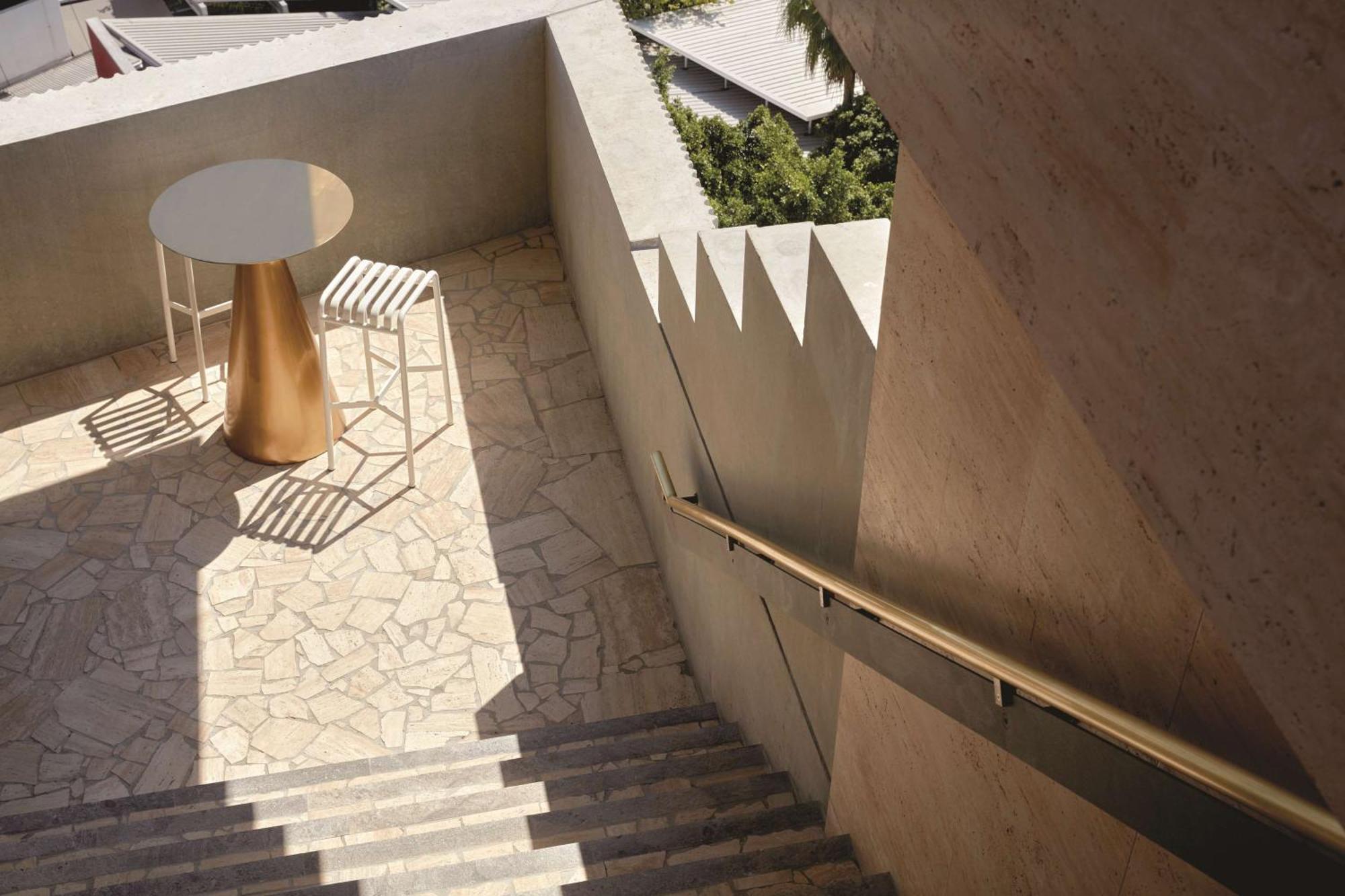 โรงแรมเดอะ แคลิล บริสเบน ภายนอก รูปภาพ The staircase